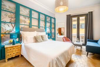 Dog Admiral Urban Guest House