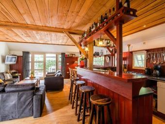 Modern Holiday Home In Balkbrug With Jacuzzi