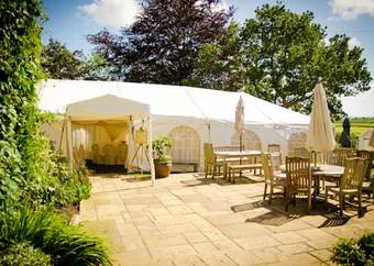 Posada The Queens Arms