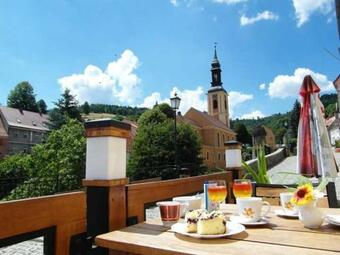 Bed & Breakfast Pokoje Go?cinne Wacu?