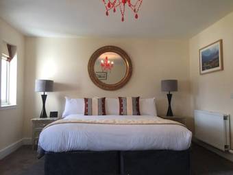 Bed & Breakfast Achnagairn Estate