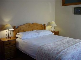 Hostal Kingston Country Courtyard