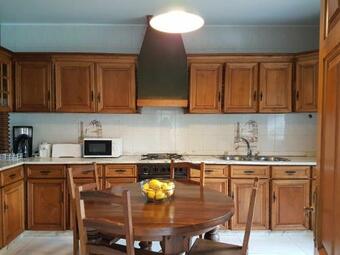 Vivienda R�stica Con Jard�n Y Patio Interior