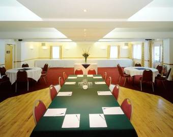 Whoop Hall Hotel And Leisure