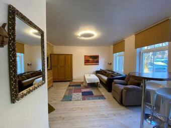 Rental Apartment Toom-kuninga