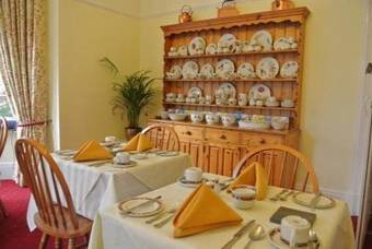 Hostal Dorchester House