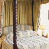 Brook Whipper-in Hotel