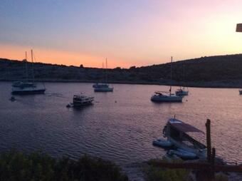 Hostal Poseidon Holiday Guesthouse