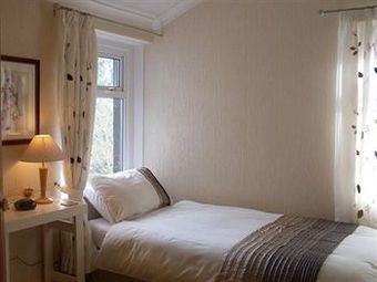 Cedar House B&B