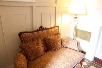 Alexandra Court Hotel