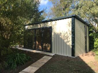 Tall Trees Seaside & Nature Retreat B&B