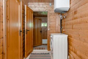 Modernly Furnished Cottage