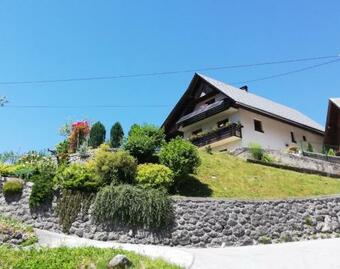 Apartma Pri Bregarju