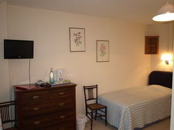 Bed & Breakfast Cleaver Cottage