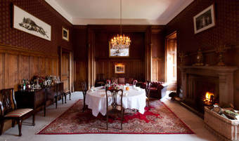 Hostal Heads Nook Hall