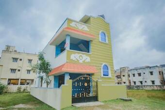 Hostal Oyo 78810 Shankar Pleasant Stays