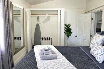 Glam Guesthouse 5 Miles From Hard Rock Stadium