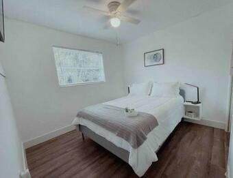 Dream Vacation Home 4/2 W/heated Pool