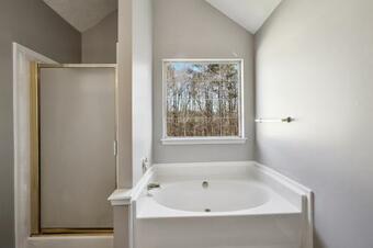 Diamonds Are Forever 4 Bedroom Home With Hot Tub