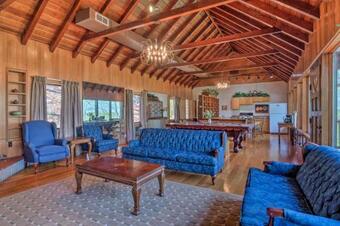 Ledge Lodge With Pool And Cumberland Valley Views!