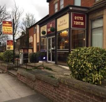 Hostal Claremont Hotel