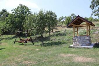 Sala? U Bregu In Cheile Carasului