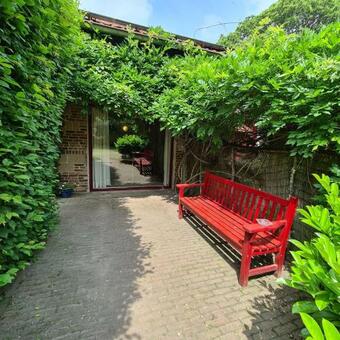 Bed & Breakfast Miekes Boesj