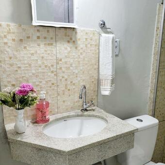 Sobrado 6 Amplo E Confort�vel Em Condom�nio