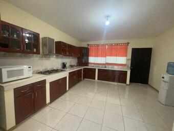 Hostal Ohana Apartments