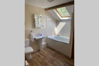 The Piggery - A Luxury Retreat With Hot Tub In Essex Countryside
