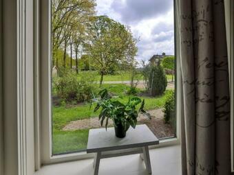 Spacious Farmhouse In Tweede Exlo�rmond With Patio
