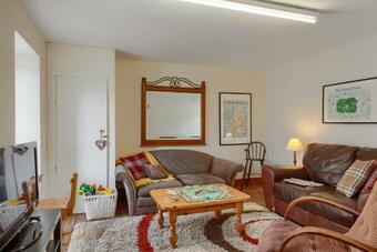 Spacious, Characterful Property Nestled On An Estate In Beautiful Comrie Perfect For Large Families And Celebrations