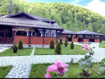 Hostal Pensiunea Perla R�u?or
