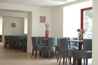 Apartamento G�te Du Haut Cantal - Meubl�s Avec Kitchenette Et Chambres Sans Kitchenette