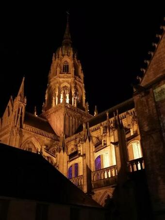 Proche De Bayeux, Pr�s Des Plages Du D�barquement, � La Campagne