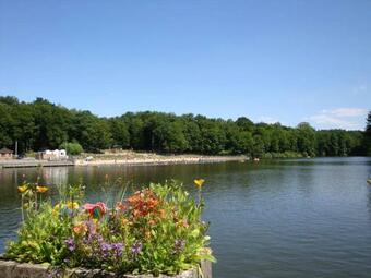 Hotel Ibis Les Etangs Des Moines