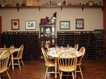 Posada Lafayette Inn & Restaurant