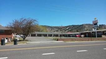 Sunglow Motel And Restaurant