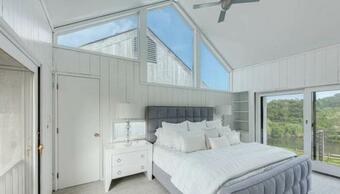 Stunning South Hampton Retreat