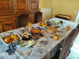 Bed & Breakfast 2 Chambres Dans Maison De Campagne Avec Piscine Int�rieure