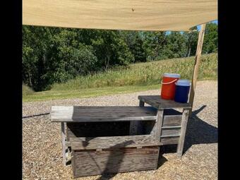 Tentrr - Sky High Estate