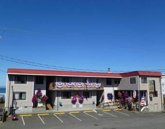 Tradewinds Motel