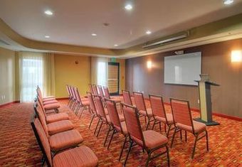 Hotel Courtyard Medford Airport