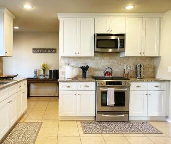 Lovely! Pet Friendly-hot Tub-pacman-ping Pong-6 Roku Tvs-wii-wine