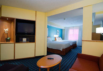 Hotel Fairfield Inn & Suites Saratoga Malta