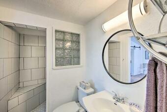 Pet-friendly Heronshide Cottage On The Lake!