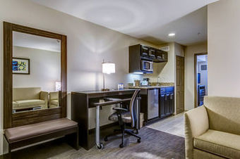 Holiday Inn Express Hotel & Suites St. Louis West-o'fallon