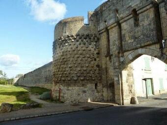 H�bergement Privatif En Maison - Jardin Calme Montreuil-bellay - Sud Saumur