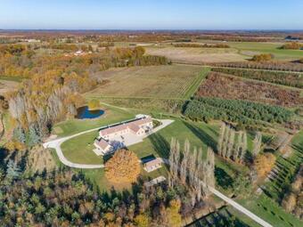 G�tes Les Poulti�res