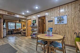 4-season Lakehouse Ski, Snowmobile And Ice Fish!